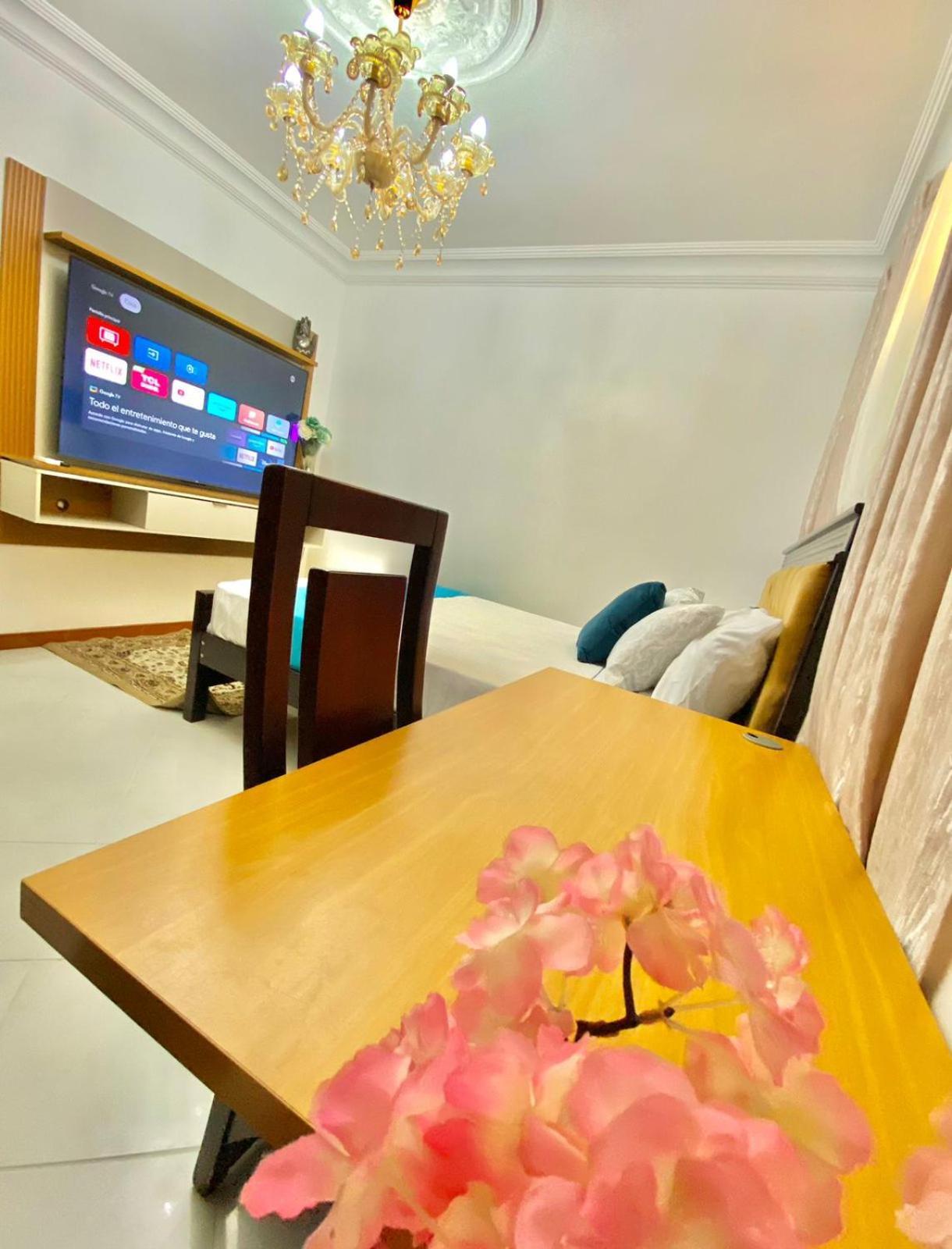 Big House Apartment กวายากิล ภายนอก รูปภาพ
